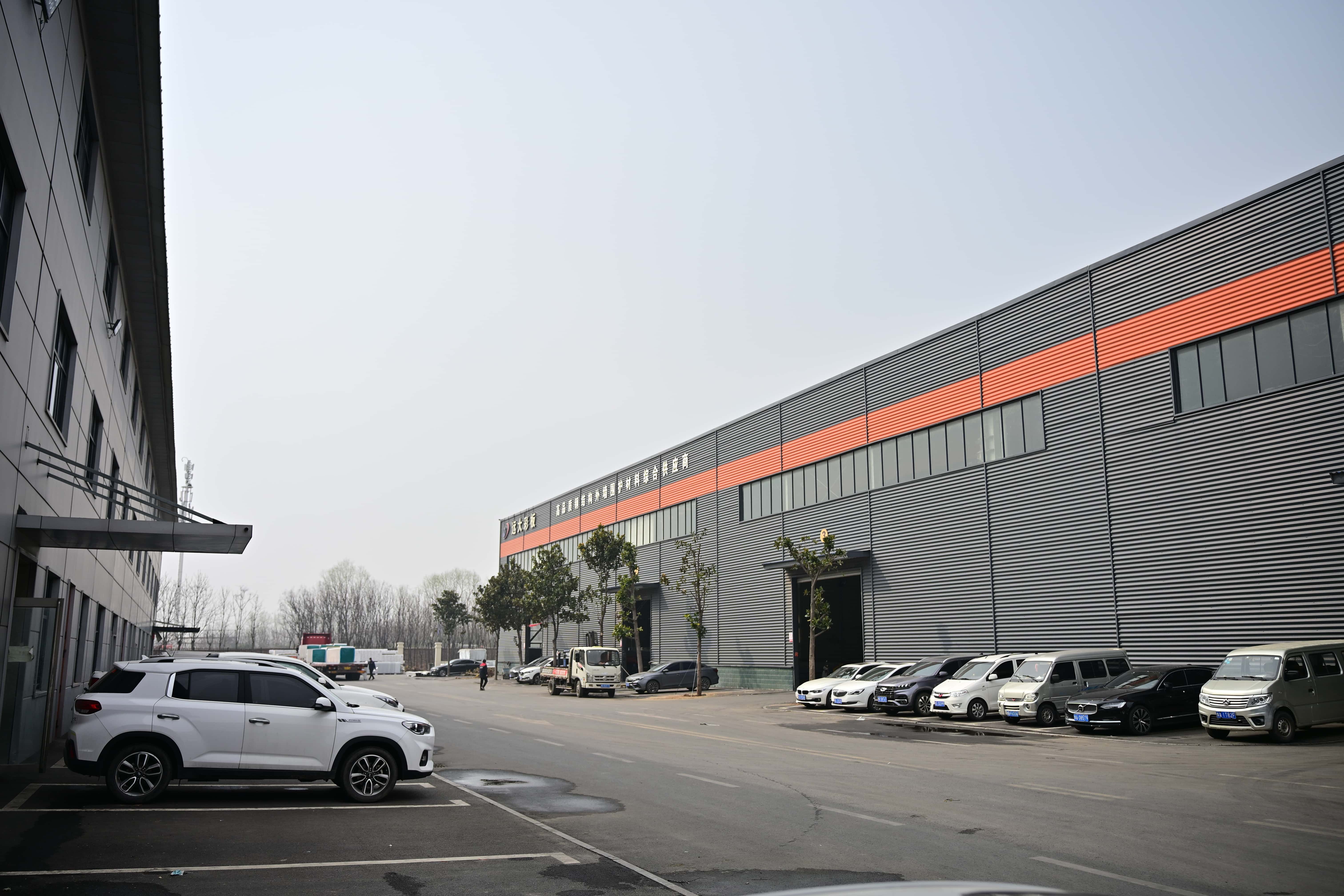 廠區(qū)外觀一瞥